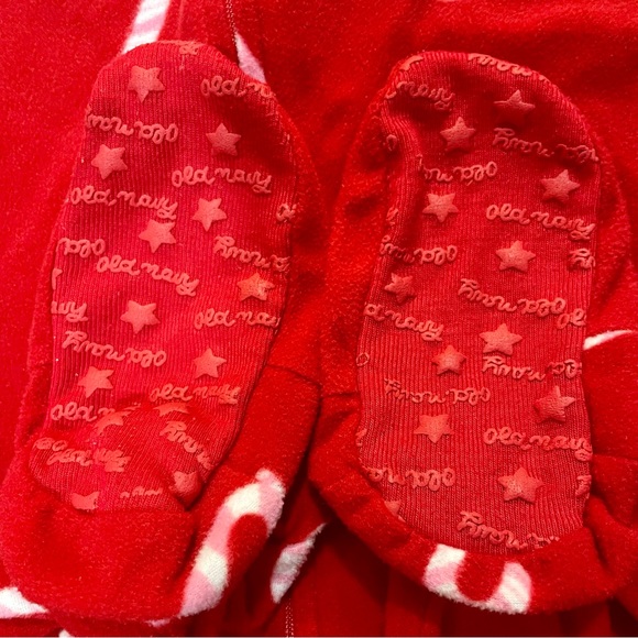 Old Navy Candy-Cane Print Performance Fleece Footie Pajama One-Piece for Toddler - Picture 4 of 5